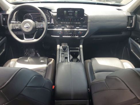 Certified 2024 Nissan Pathfinder SL FWD image 21