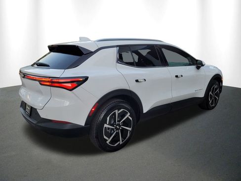 New 2026 Chevrolet Equinox EV LT image 6