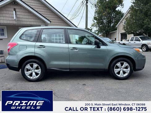 Used 2014 Subaru Forester 2.5i AWD/4WD image 8