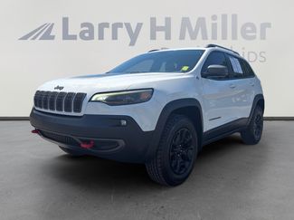 Used 2019 Jeep Cherokee Trailhawk w/ Comfort/Convenience Group AWD/4WD video 1