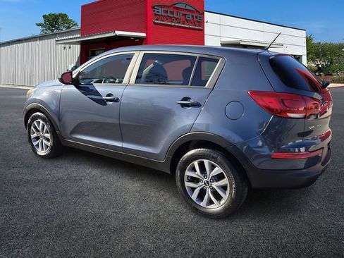 Used 2016 Kia Sportage LX image 3