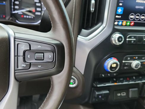 Used 2019 GMC Sierra 1500 SLT w/ SLT Convenience Package AWD/4WD image 21
