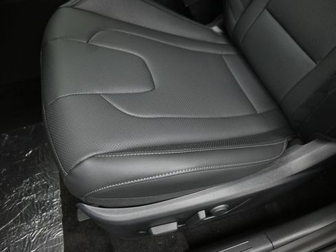 New 2026 Hyundai Elantra Limited FWD image 22