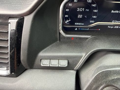 Used 2024 GMC Sierra 1500 Denali Ultimate AWD/4WD image 18