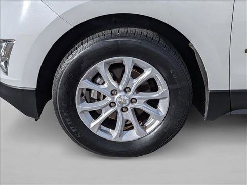 Used 2018 Chevrolet Equinox LT image 9