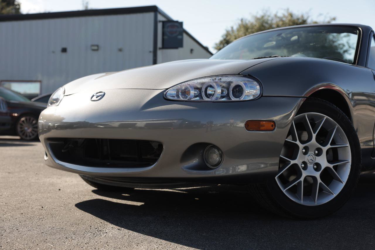 Used 2002 MAZDA MX-5 Miata SE RWD image 24
