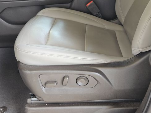 Used 2023 Chevrolet Tahoe Z71 image 25