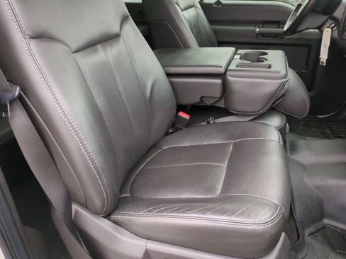 Used 2011 Ford F350 Lariat w/ Lariat Interior Pkg image 21