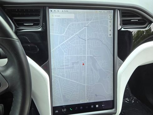 Used 2018 Tesla Model X 100D AWD/4WD image 21