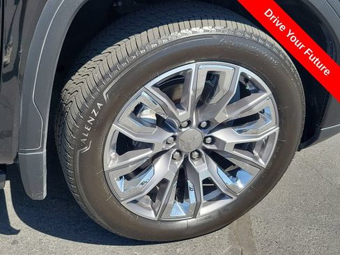 Used 2023 GMC Sierra 1500 Denali w/ Denali Reserve Package AWD/4WD image 34