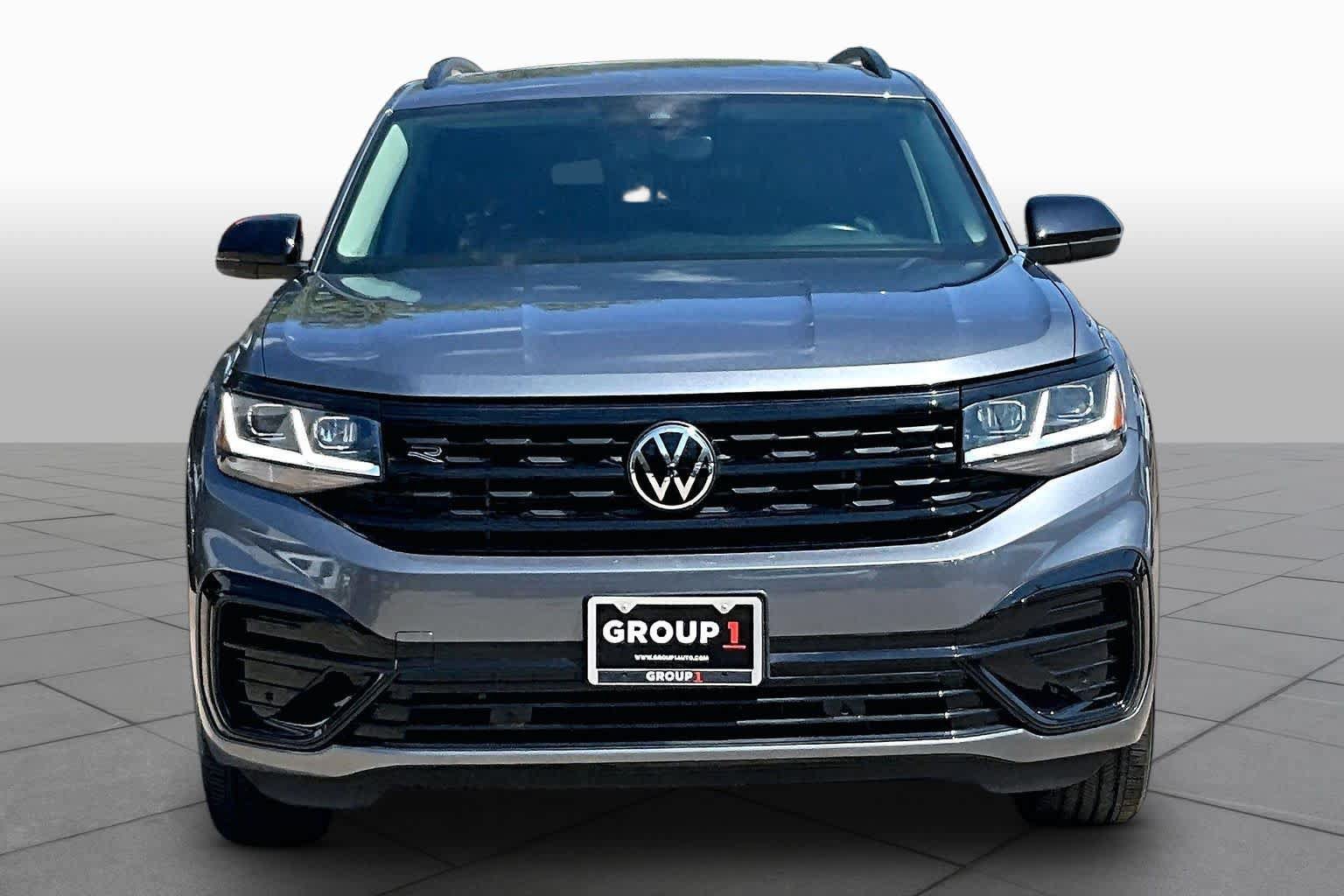 Used 2023 Volkswagen Atlas SEL R-Line AWD/4WD image 4