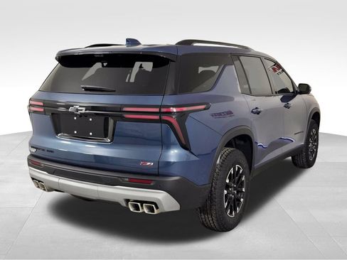 New 2026 Chevrolet Traverse Z71 w/ Driver Confidence Package AWD/4WD image 7