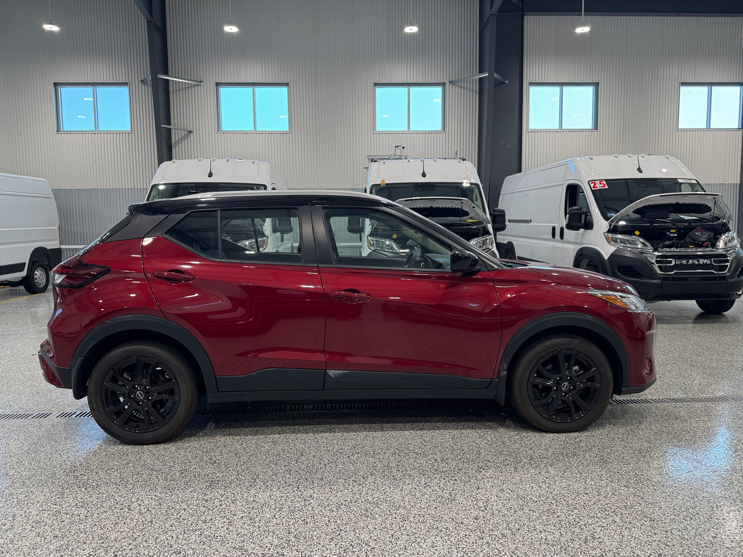 Used 2023 Nissan Kicks SV FWD image 4