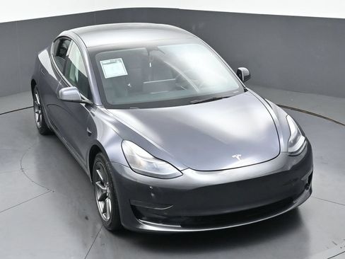 Used 2023 Tesla Model 3 Standard Range RWD image 39