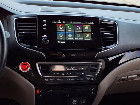 Used 2021 Honda Pilot Elite image 16