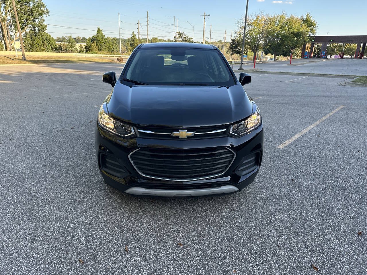 Used 2019 Chevrolet Trax LS FWD image 2