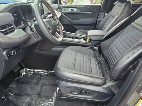 Used 2025 Ford Explorer ST-Line w/ Premium Package AWD/4WD image 9