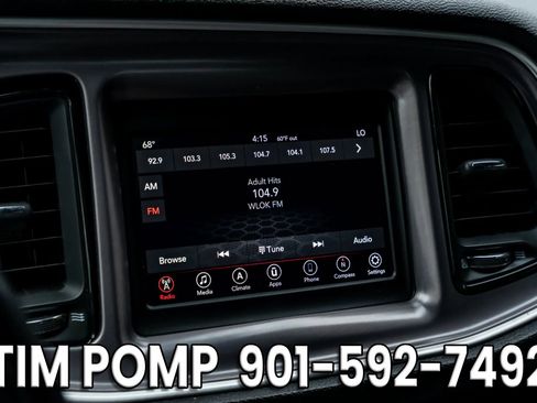 Used 2019 Dodge Challenger SXT image 18