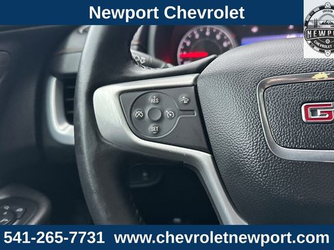 Used 2020 GMC Terrain SLT image 30