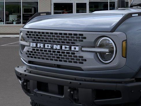 New 2025 Ford Bronco Badlands image 19