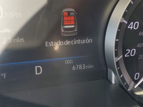 Used 2023 Toyota Highlander LE image 24