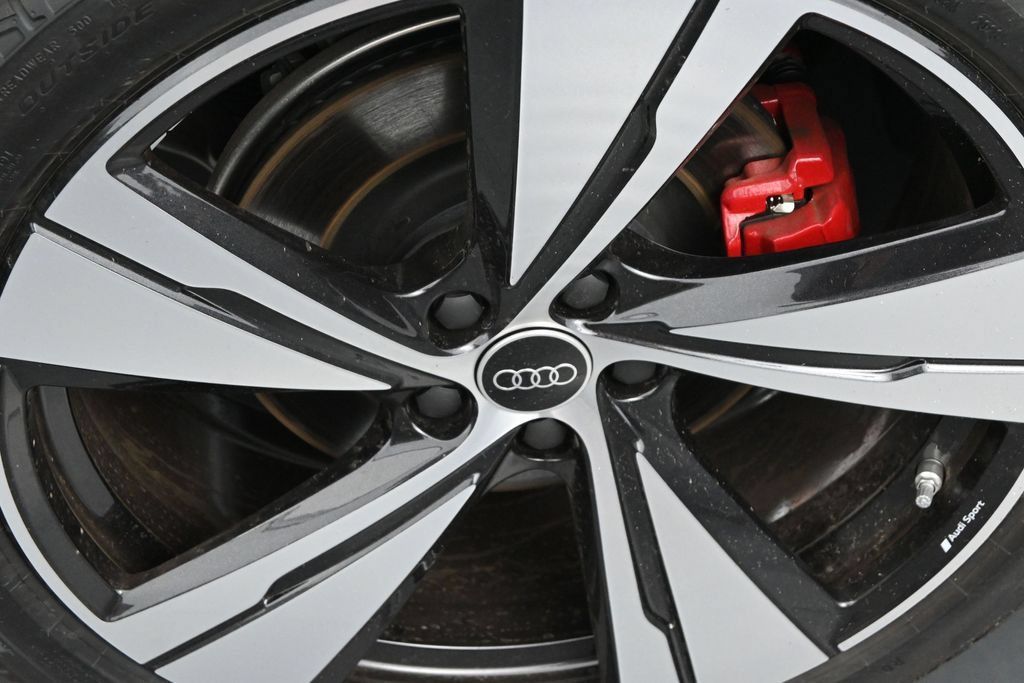 New 2026 Audi SQ5 Premium Plus AWD/4WD image 20