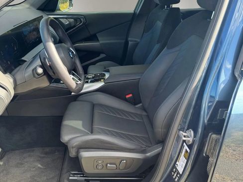 Used 2025 BMW X3 xDrive30i w/ Premium Package image 6