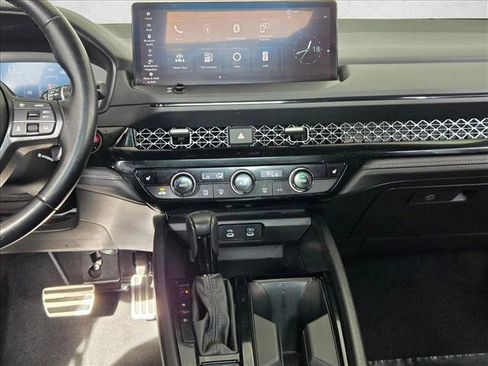 Used 2024 Honda Accord Sport image 14