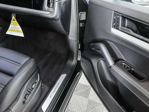 Certified 2025 Porsche Cayenne Coupe image 27