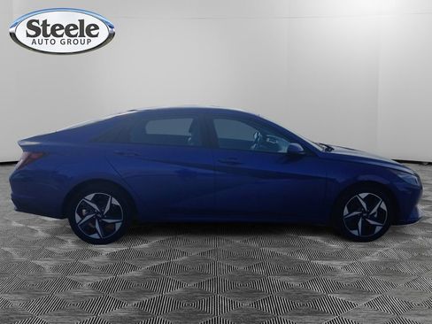Used 2023 Hyundai Elantra SEL w/ Convenience Package image 6
