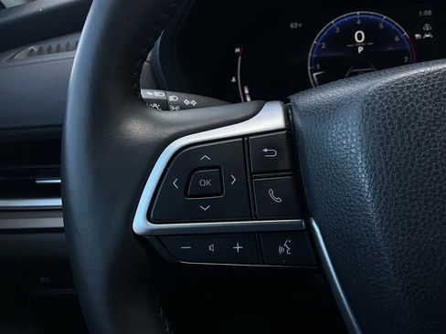 Used 2025 Toyota Grand Highlander FWD image 36