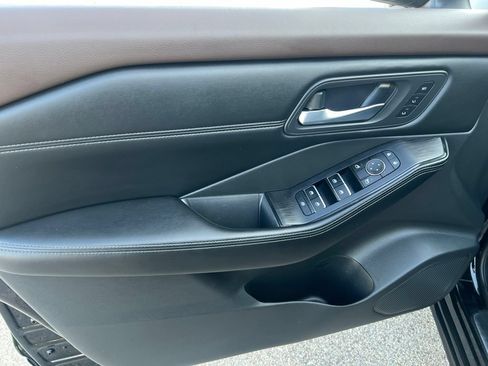 Used 2023 Nissan Rogue SL w/ SL Premium Package AWD/4WD image 7