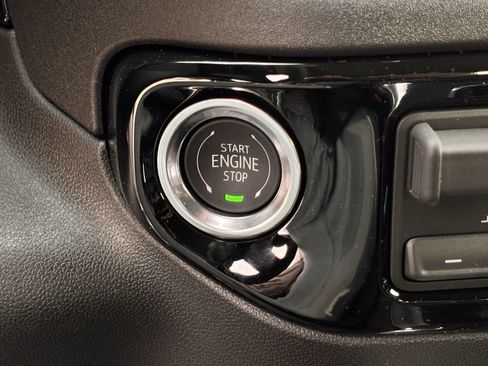 New 2026 GMC Sierra 1500 SLT AWD/4WD image 20