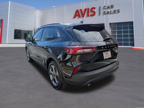 Used 2025 Ford Escape ST-Line FWD image 9
