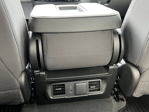 Certified 2024 Chevrolet Silverado 1500 LT AWD/4WD image 36