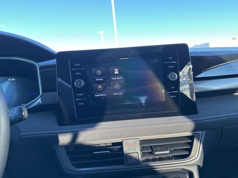 New 2026 Volkswagen Taos SE AWD/4WD image 44