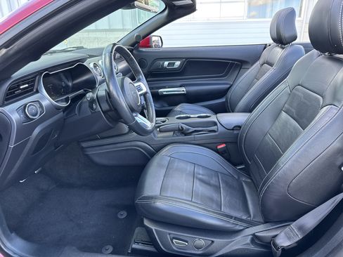 Used 2018 Ford Mustang Premium w/ Equipment Group 201A image 29