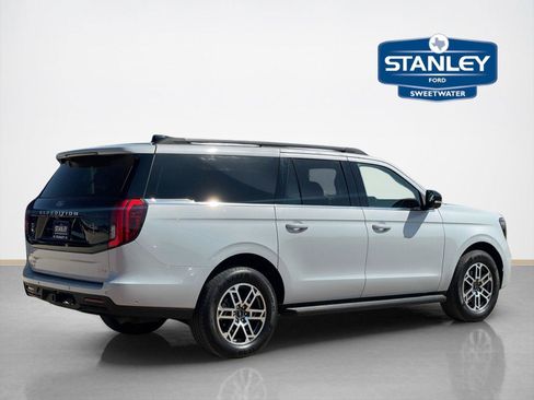 Used 2025 Ford Expedition Max Active RWD image 8