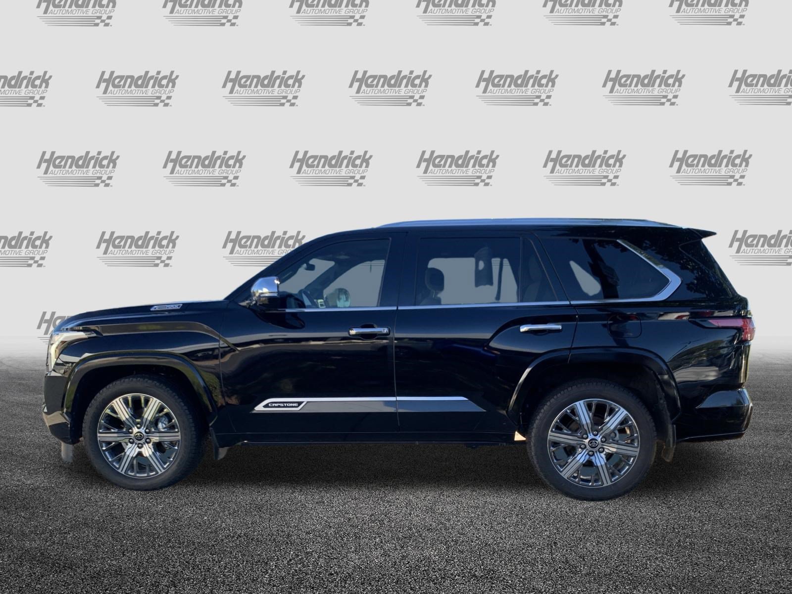 Used 2024 Toyota Sequoia Capstone AWD/4WD image 7