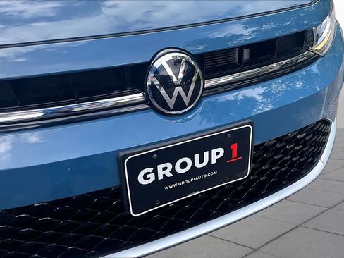 Used 2025 Volkswagen Jetta SE FWD image 32