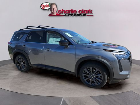 New 2026 Nissan Pathfinder SL w/ SL Premium Package FWD image 8