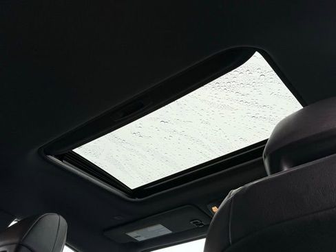 Used 2021 Toyota Sienna XSE image 7