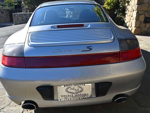 Used 2003 Porsche 911 Carrera 4S image 8