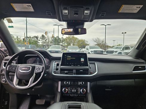 Used 2024 GMC Yukon SLT image 25
