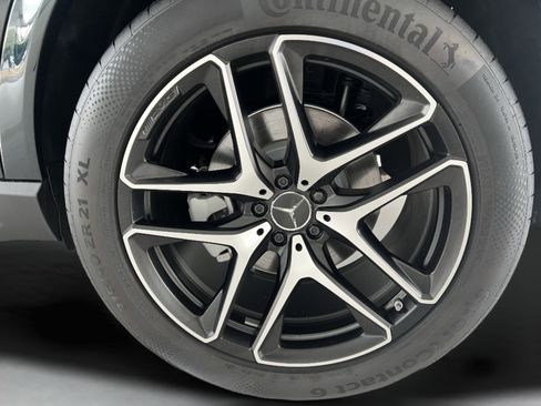 Certified 2025 Mercedes-Benz GLE 53 AMG 4MATIC image 11