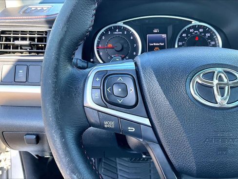 Used 2017 Toyota Camry SE FWD image 24