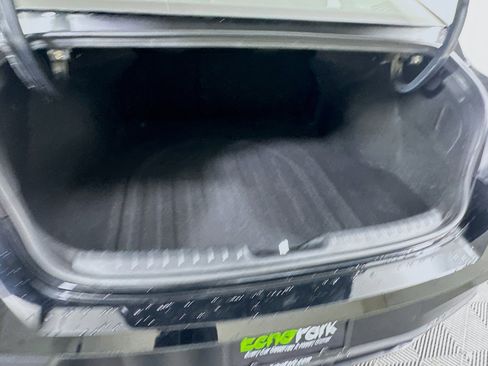 Used 2025 Hyundai Elantra SEL image 29