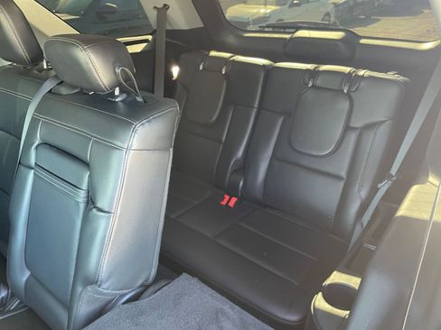 Used 2024 Ford Explorer XLT w/ Equipment Group 202A image 30