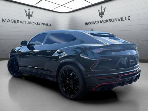 Used 2021 Lamborghini Urus AWD/4WD image 3