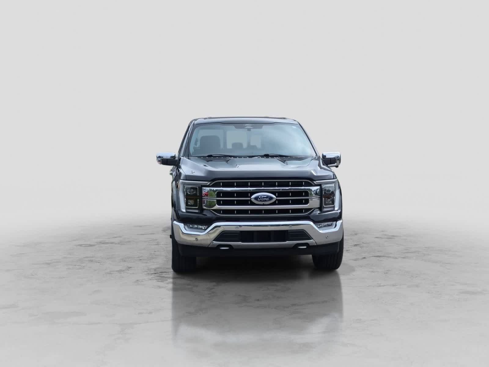 Used 2021 Ford F150 Lariat w/ Equipment Group 502A High AWD/4WD image 3